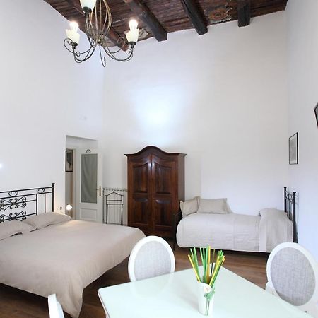 Napoli Pietrasanta Lt Bed & Breakfast Exterior photo